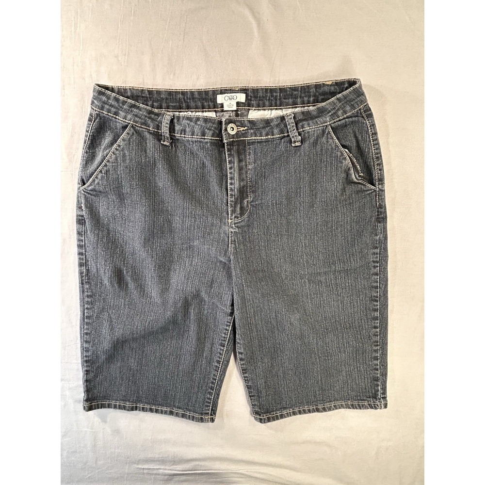 Cato Denim Bermuda Shorts Women's 14 Summer everday mid rise jean